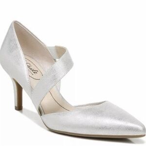 New In Box Life Stride Silver Suki Women's Heels